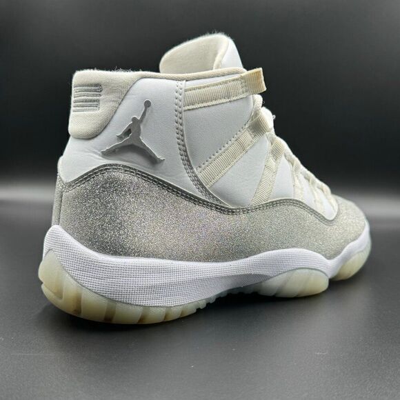 Wmns Air Jordan 11 Retro 'Vast Grey' - Picture 7 of 13
